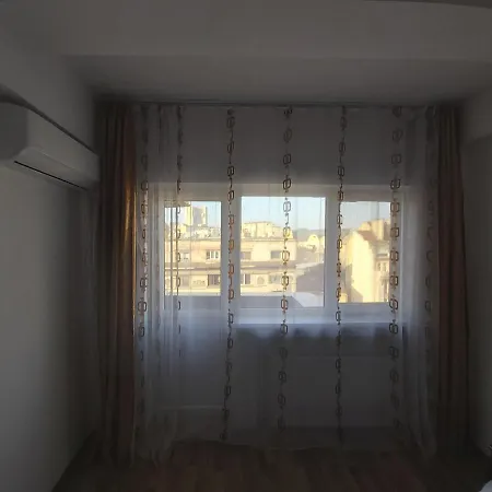 Warm Place In Old Town * Βουκουρέστι