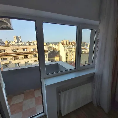 Warm Place In Old Town Апартаменты Бухарест