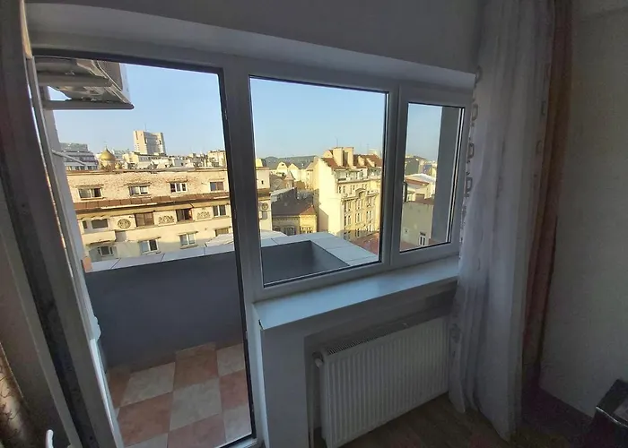 Warm Place In Old Town Apartman Bukarest